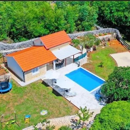 Villa Josip *