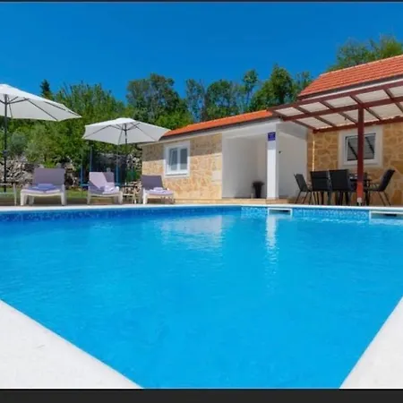 Villa Josip Poljica (Makarska)